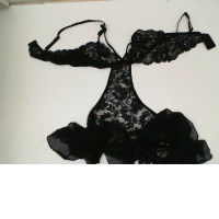 Women's black lace pajamas 