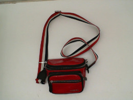 Red shoulder bag Red shoulder bag