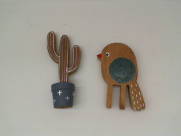 Set of 2 Cactus and bird wooden toy Set of 2 Cactus and bird wooden toy