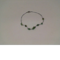 Green beaded necklace 