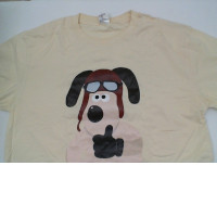 Cream round neck t-shirt with dog pattern 
