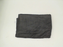 Dark grey towel 