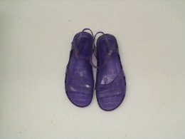 Women's blue strappy sandals 