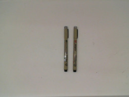 Set of 2 Black line marker
