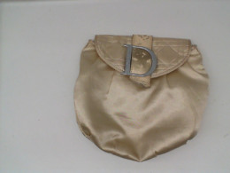 Women's gold handbag Women's gold handbag