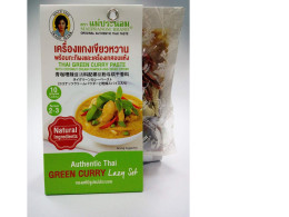 MAEPRANOM Thai Green Curry Paste with Coconut