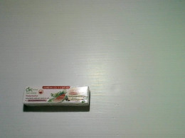 Herbal toothpaste Herbal toothpaste
