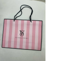 VICTORIA'SSECRET Paper bag 