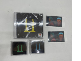 G-DRAGON 3rd ALBUM Ubermensch set with photo cards G-DRAGON 3rd ALBUM Ubermensch set with photo cards