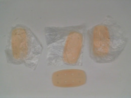 Set of 4 Silicone shoulder pads for women, bra straps, cream color 