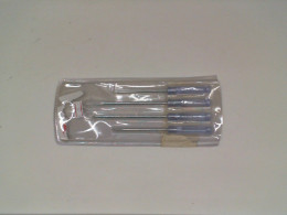 Set of 4 Flathead screwdriver 