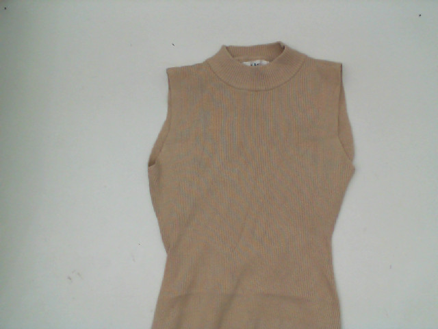 Women's cream-colored round-neck sleeveless long dress Women's cream-colored round-neck sleeveless long dress