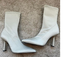 Zara Women's Grey and Tan Boots