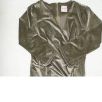 Women's long-sleeved V-neck green dress Women's long-sleeved V-neck green dress