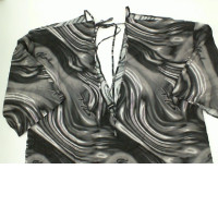 Men's Oversized V-neck T-shirt in Black 