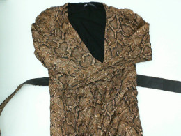 Women's brown coat with black pattern 