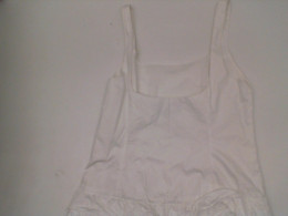 Women's White One-shoulder Short Dress Women's White One-shoulder Short Dress