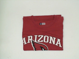 Red short-sleeved round neck T-shirt with pattern Red short-sleeved round neck T-shirt with pattern