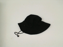 Black wide-brimmed camping hat