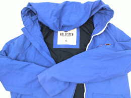 Blue hoodie with zip-up, blue Hollister logo pattern Blue hoodie with zip-up, blue Hollister logo pattern