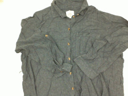 Dark blue long-sleeved shirt