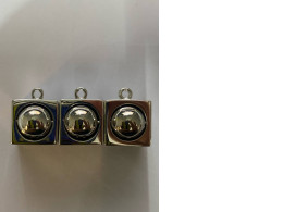 Set of 3 Square silver pendant necklace with a ball in the center. Set of 3 Square silver pendant necklace with a ball in the center.