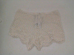 Women's white lace shorts 