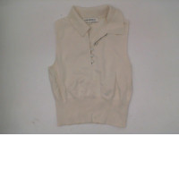 Women's cream-colored sleeveless button-down collar shirt