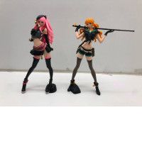 Set of 2 Japanese figures "girls"