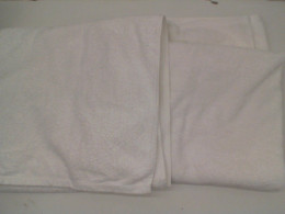 Set of 2 White towel 