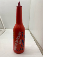 Orange mockup bottle with pattern Orange mockup bottle with pattern