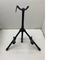 Adjustable guitar stand 
