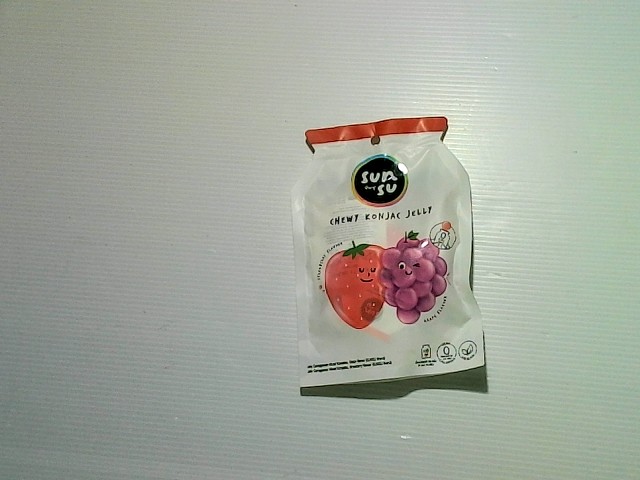 chewing konjac jelly chewing konjac jelly