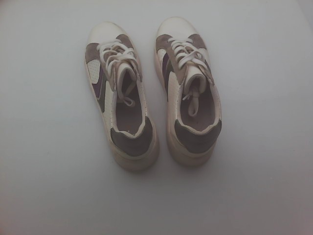 Sports shoes Sports shoes