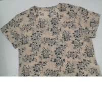 Cream-colored floral pattern round neck short sleeve dress Cream-colored floral pattern round neck short sleeve dress