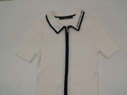 Women's white zip-up collar shirt
