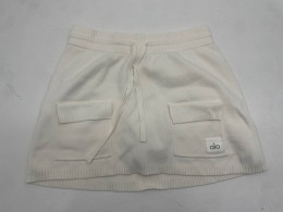 White fabric skirt White fabric skirt