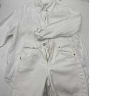 White women's suit : Shirt+shorts White women's suit : Shirt+shorts