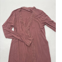 Light burgundy women's sleeping cape