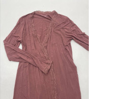 Light burgundy women's sleeping cape Light burgundy women's sleeping cape