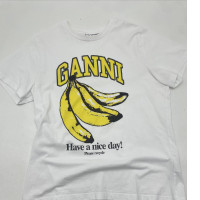 White t-shirt with banana print White t-shirt with banana print
