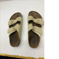 Women's brown sandals