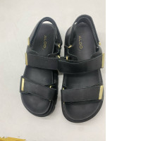 Women's black woven sandals 