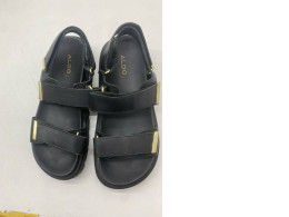 Women's black woven sandals 