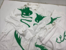 Set of 2 Long-sleeved shirt and long white pants with green pattern 