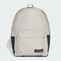 White sportbag