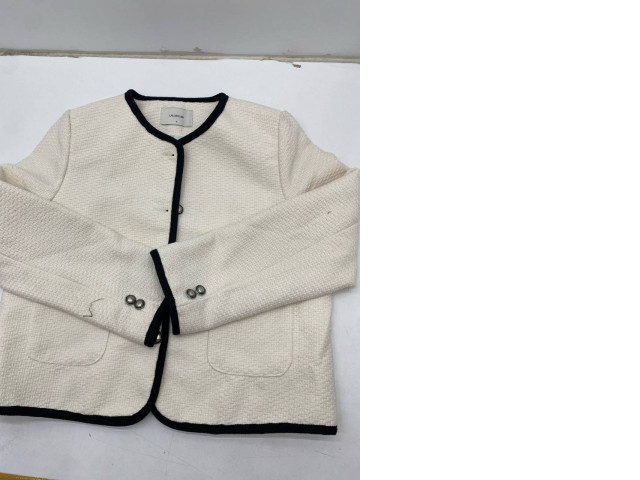 Women's long-sleeved white coat with black stripes Women's long-sleeved white coat with black stripes