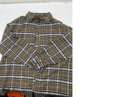 Green plaid long-sleeved shirt 