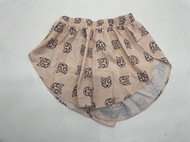 Women's beige shorts with cat print Women's beige shorts with cat print