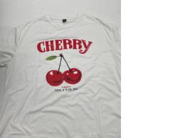 White t shirt with cherry print White t shirt with cherry print